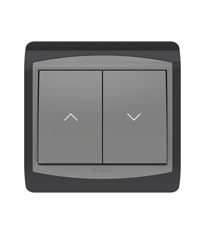 Poussoir inverseur rideaux