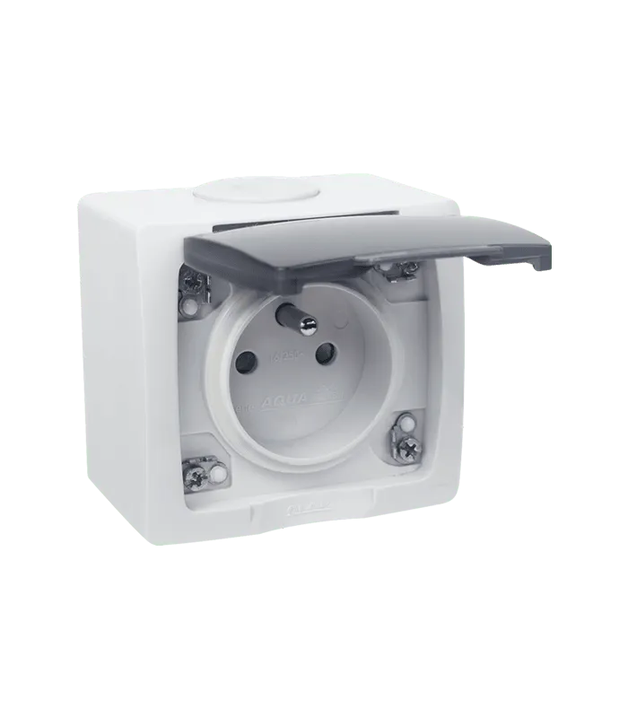 Prise de courant 2P + T